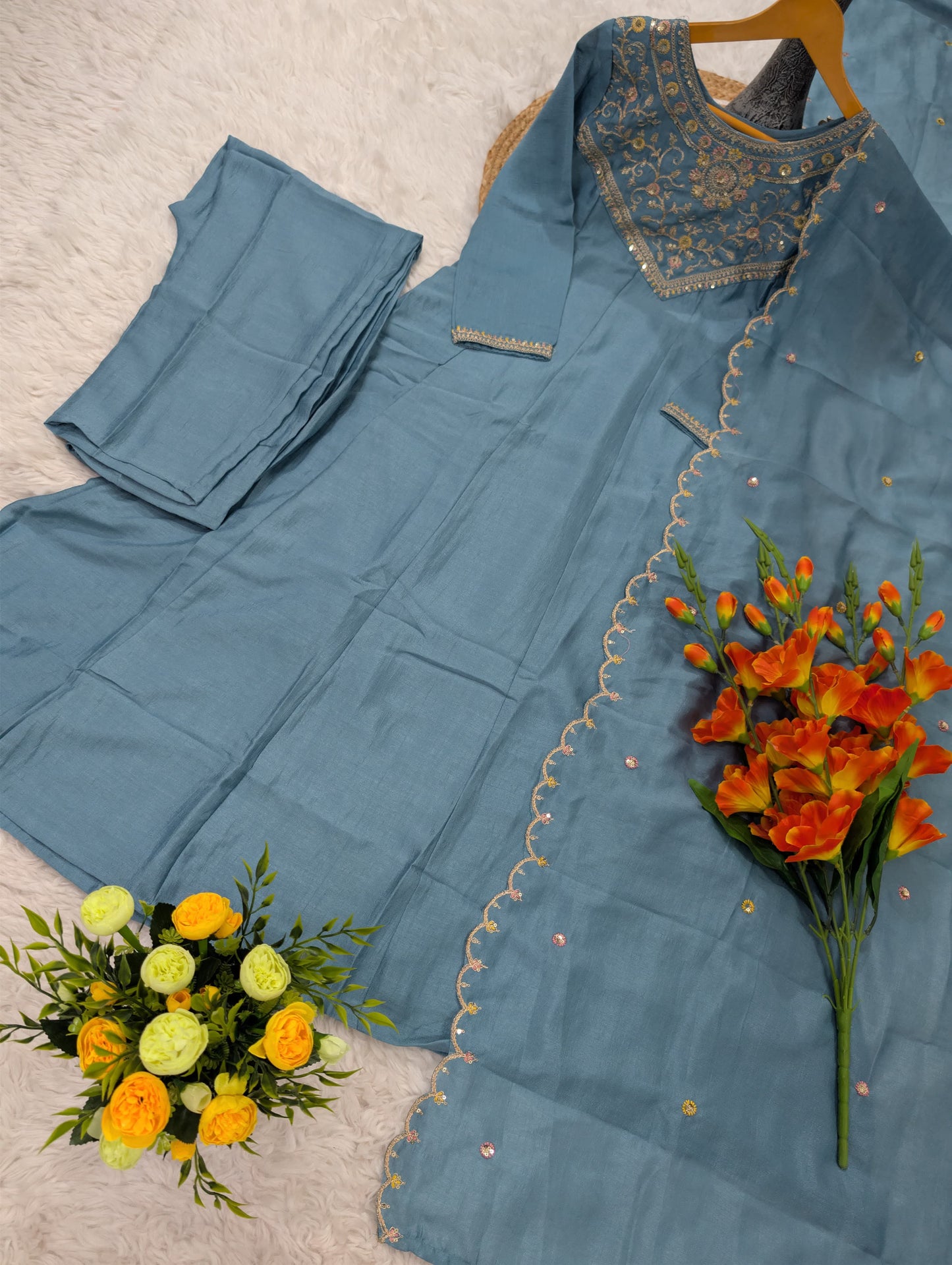 WOMEN'S PURE VICHITRA SILK GOWN SET'S