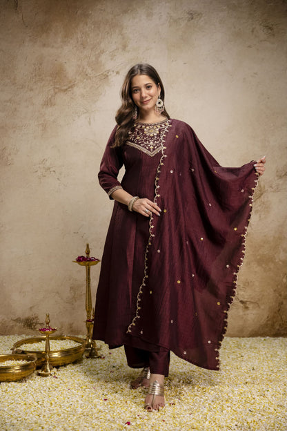 WOMEN'S PURE VICHITRA SILK GOWN SET'S