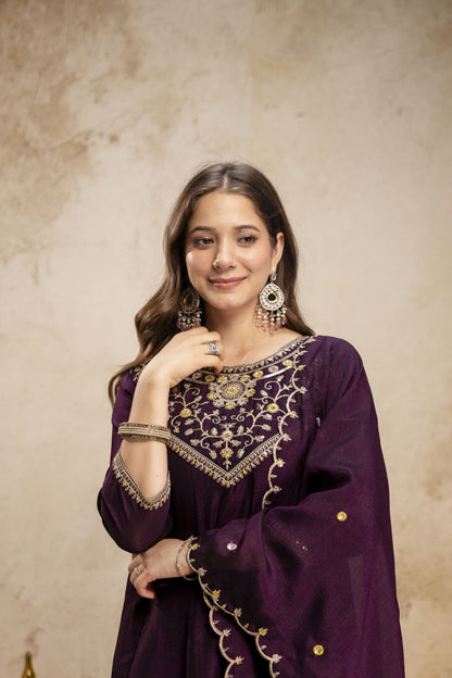 WOMEN'S PURE VICHITRA SILK GOWN SET'S