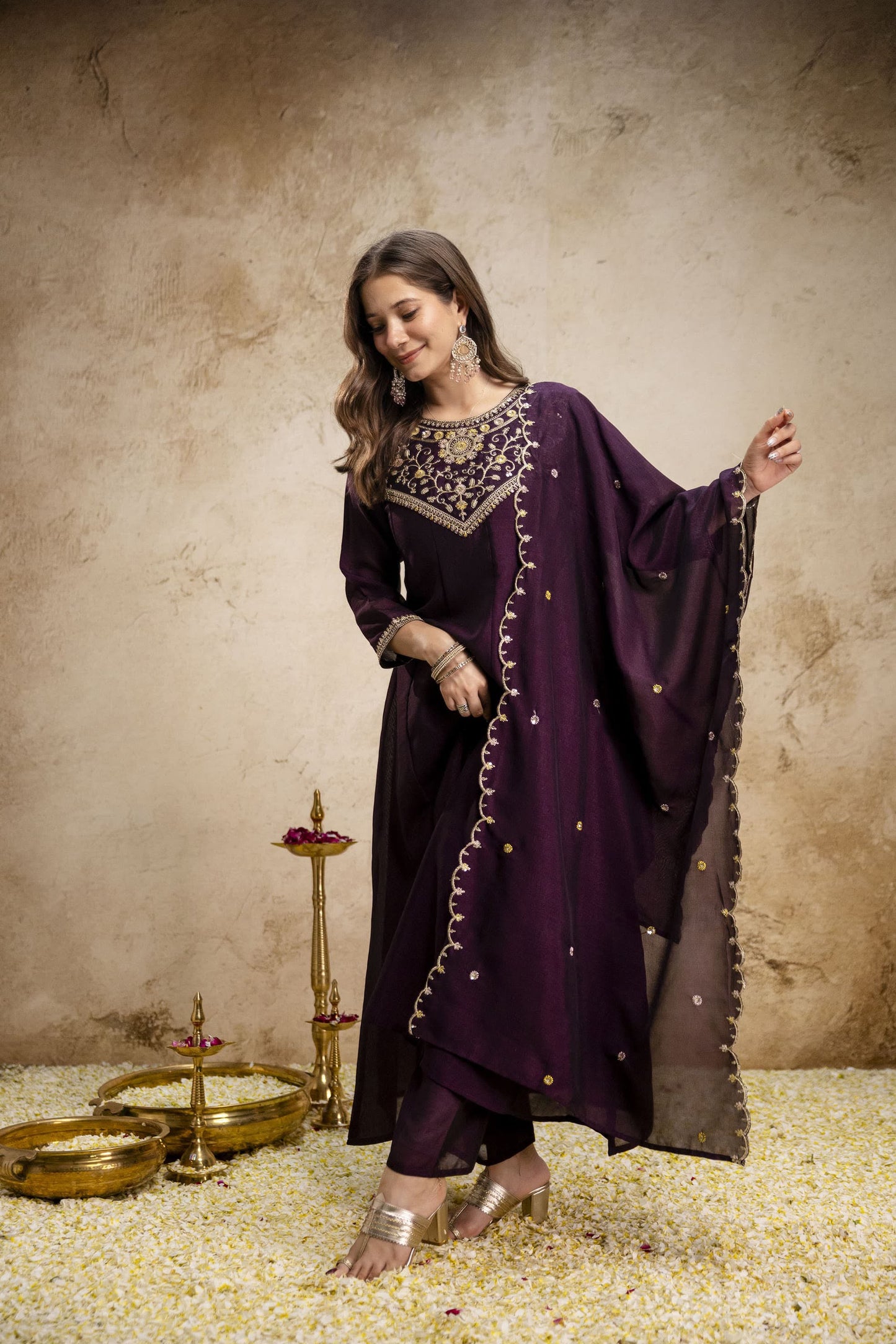 WOMEN'S PURE VICHITRA SILK GOWN SET'S