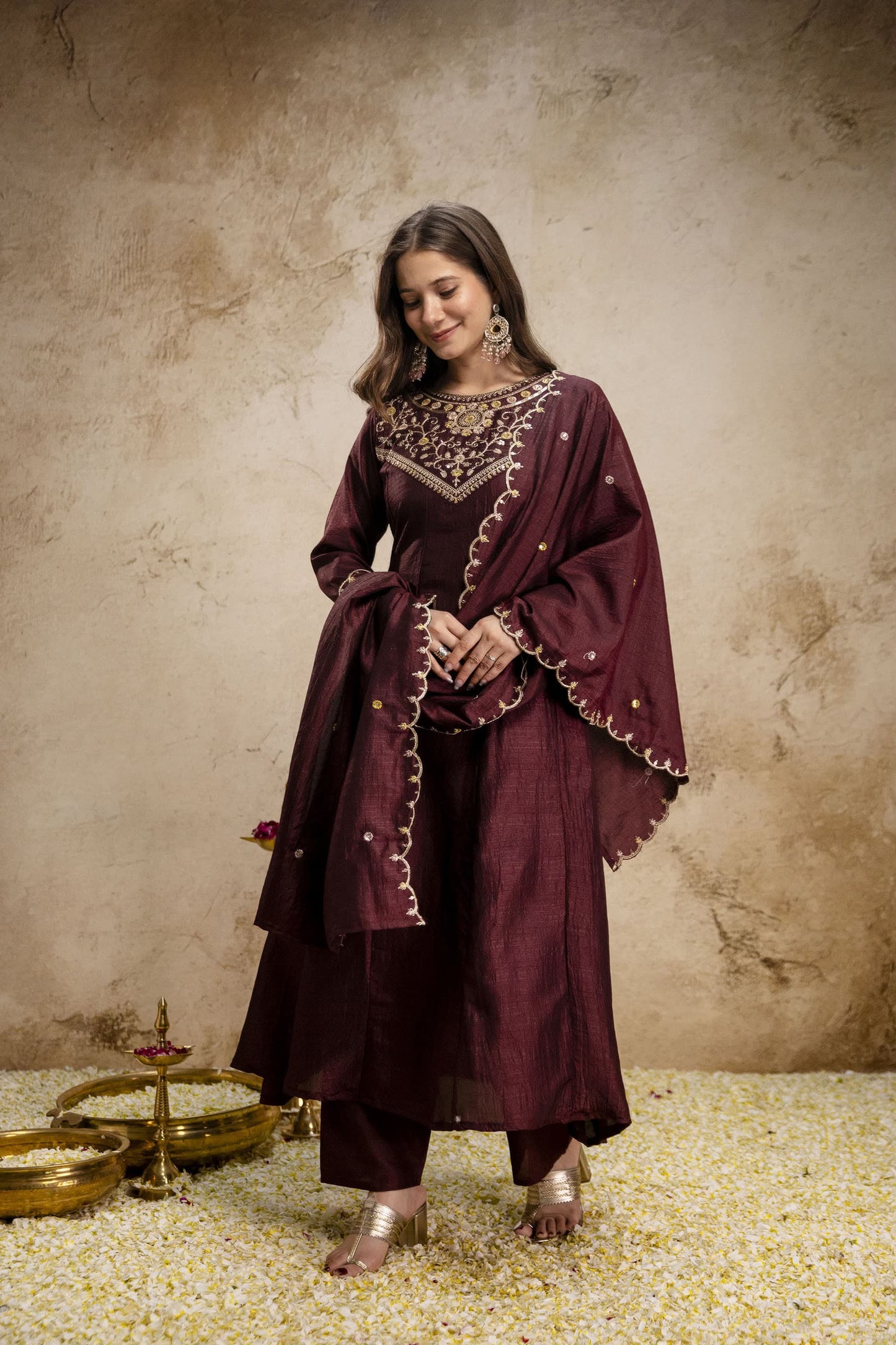 WOMEN'S PURE VICHITRA SILK GOWN SET'S