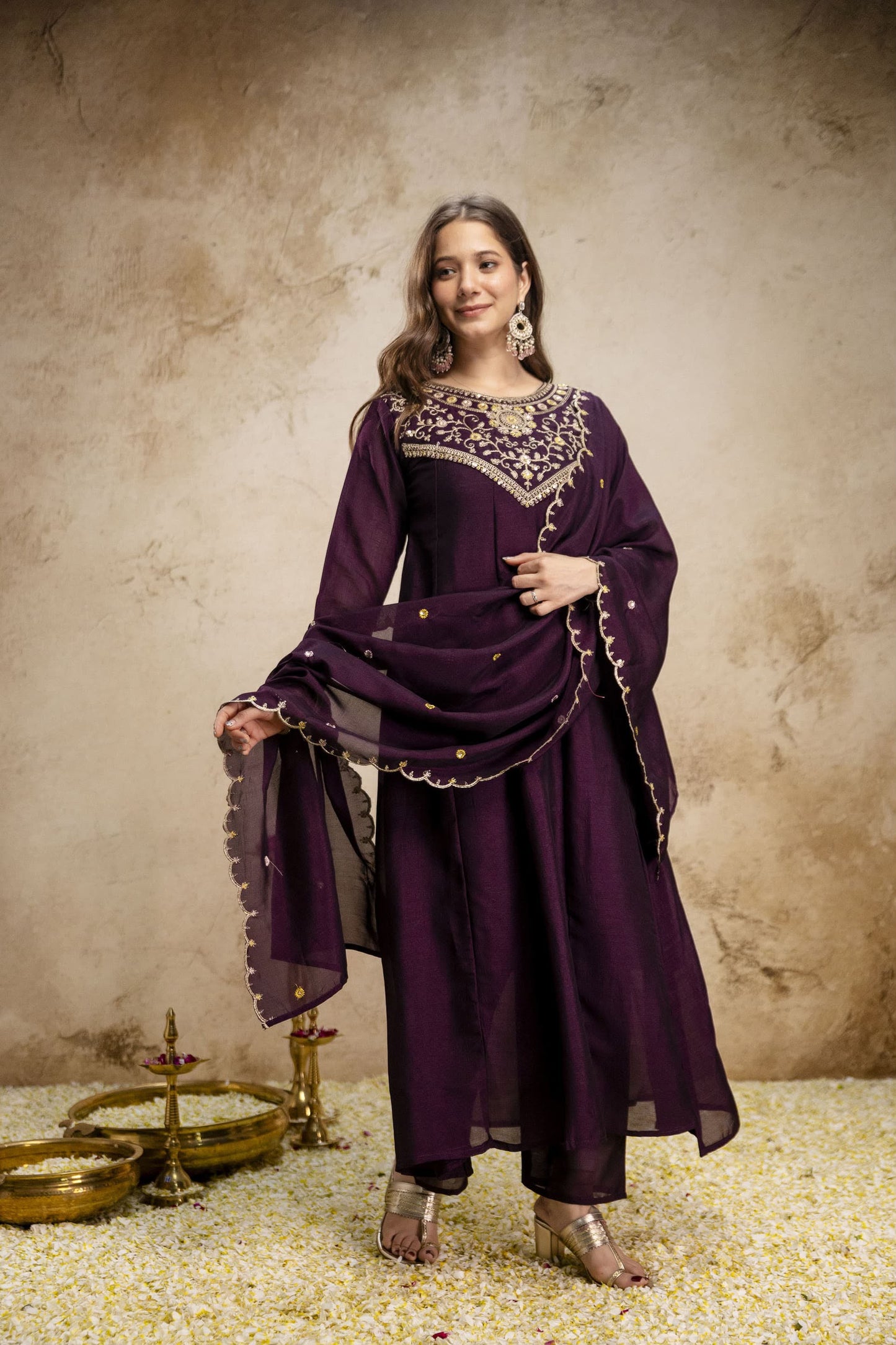 WOMEN'S PURE VICHITRA SILK GOWN SET'S