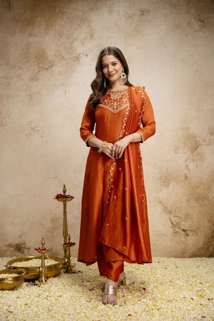 WOMEN'S PURE VICHITRA SILK GOWN SET'S