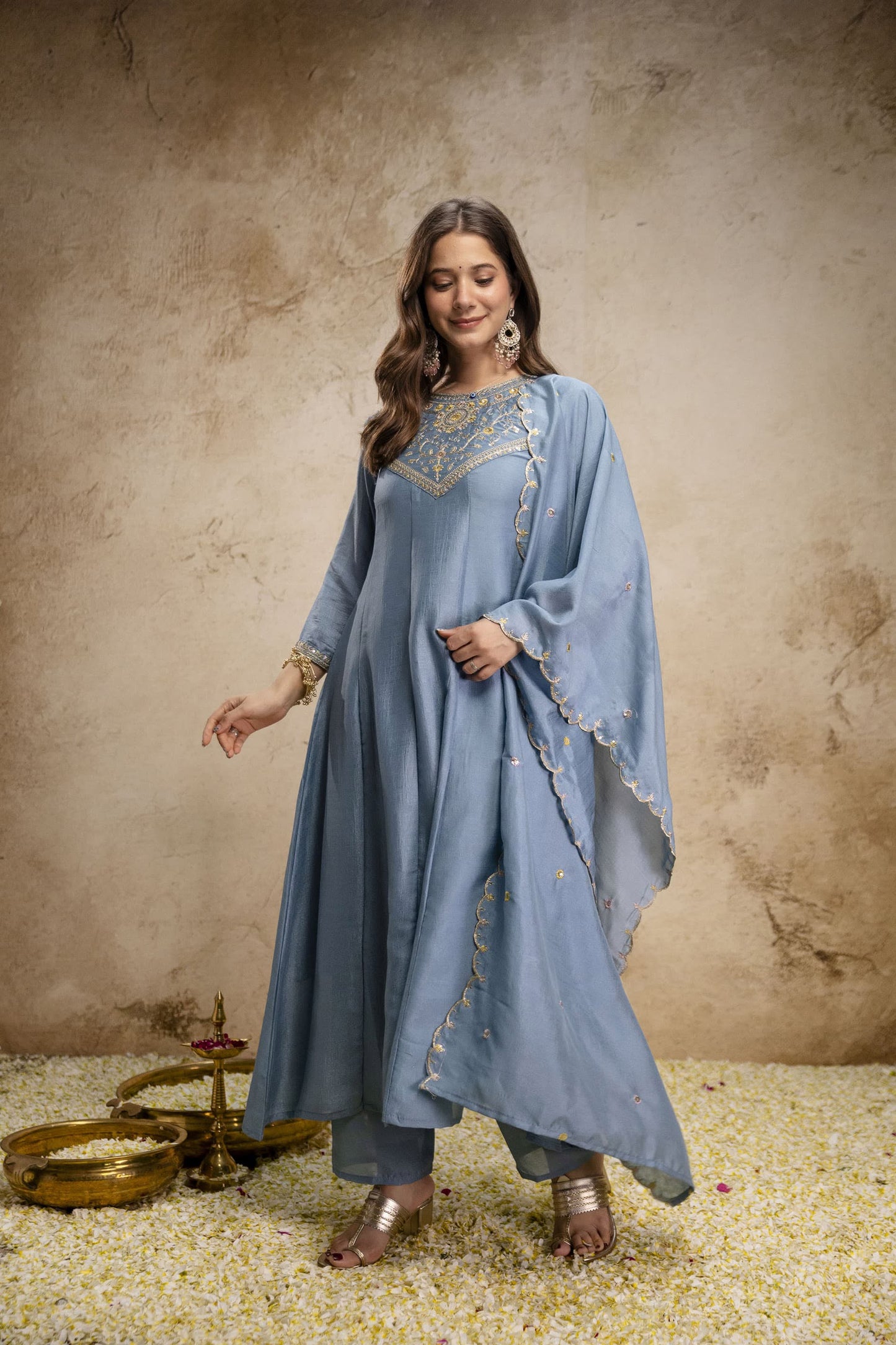 WOMEN'S PURE VICHITRA SILK GOWN SET'S