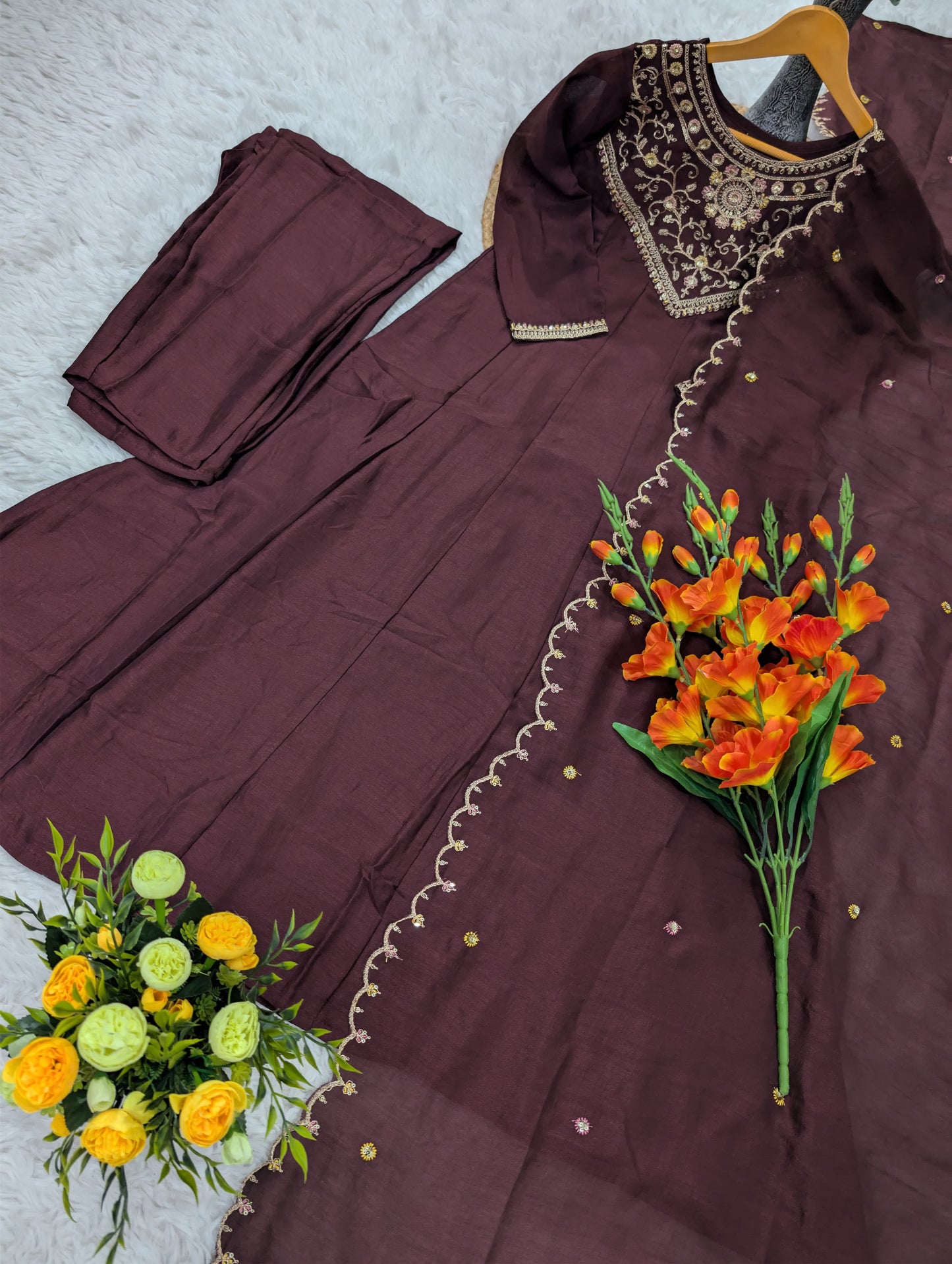 WOMEN'S PURE VICHITRA SILK GOWN SET'S
