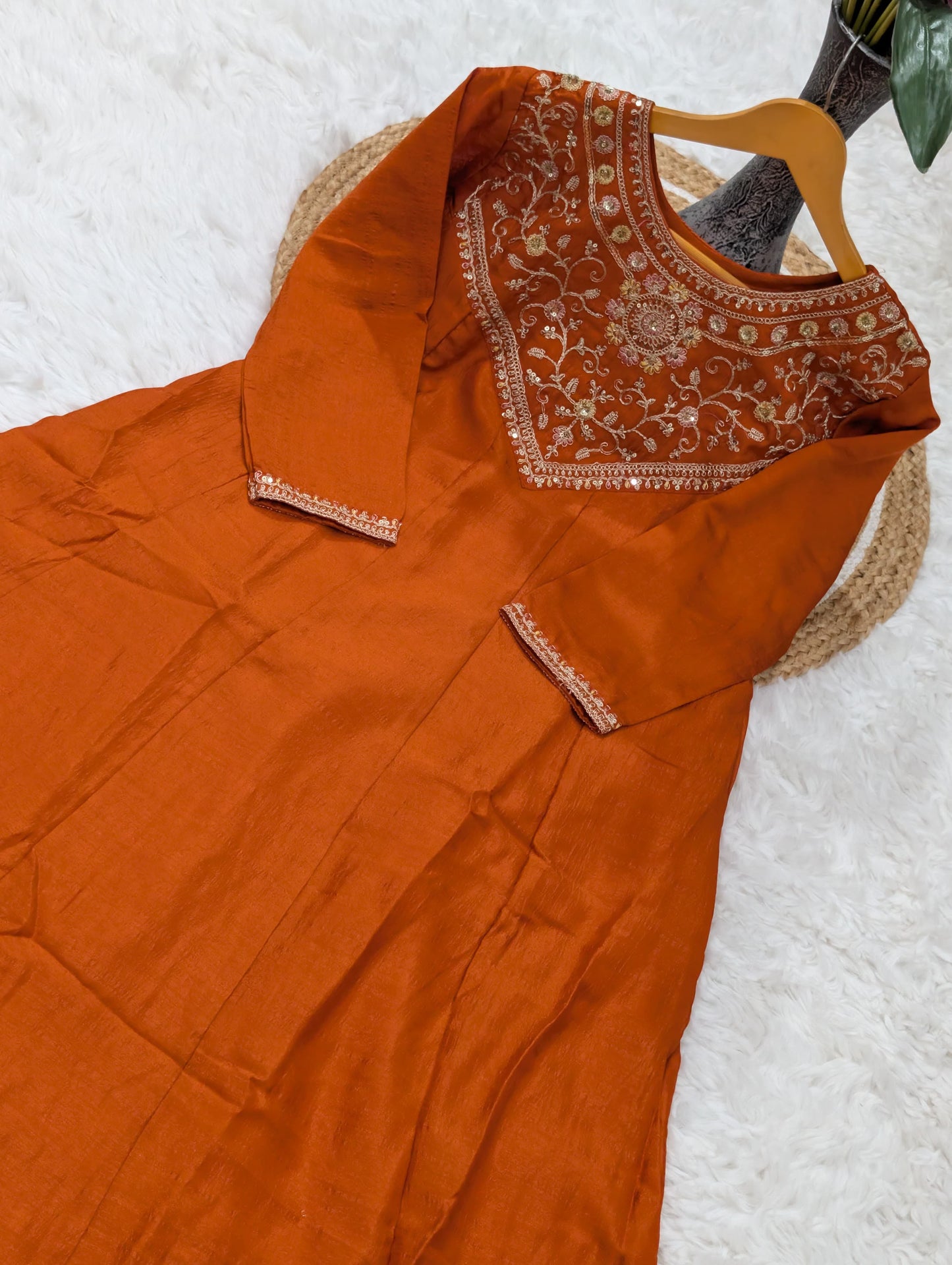 WOMEN'S PURE VICHITRA SILK GOWN SET'S