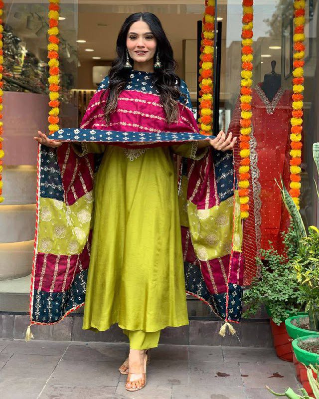 Designer Party Wear Look