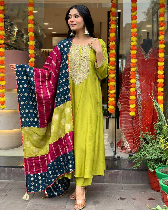 Designer Party Wear Look