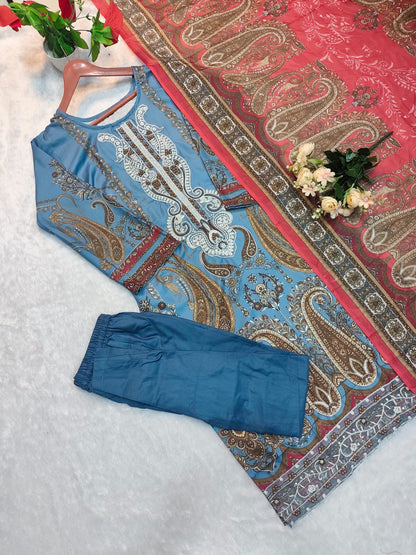 Pakistani Prints &amp; Intricate Embroidery