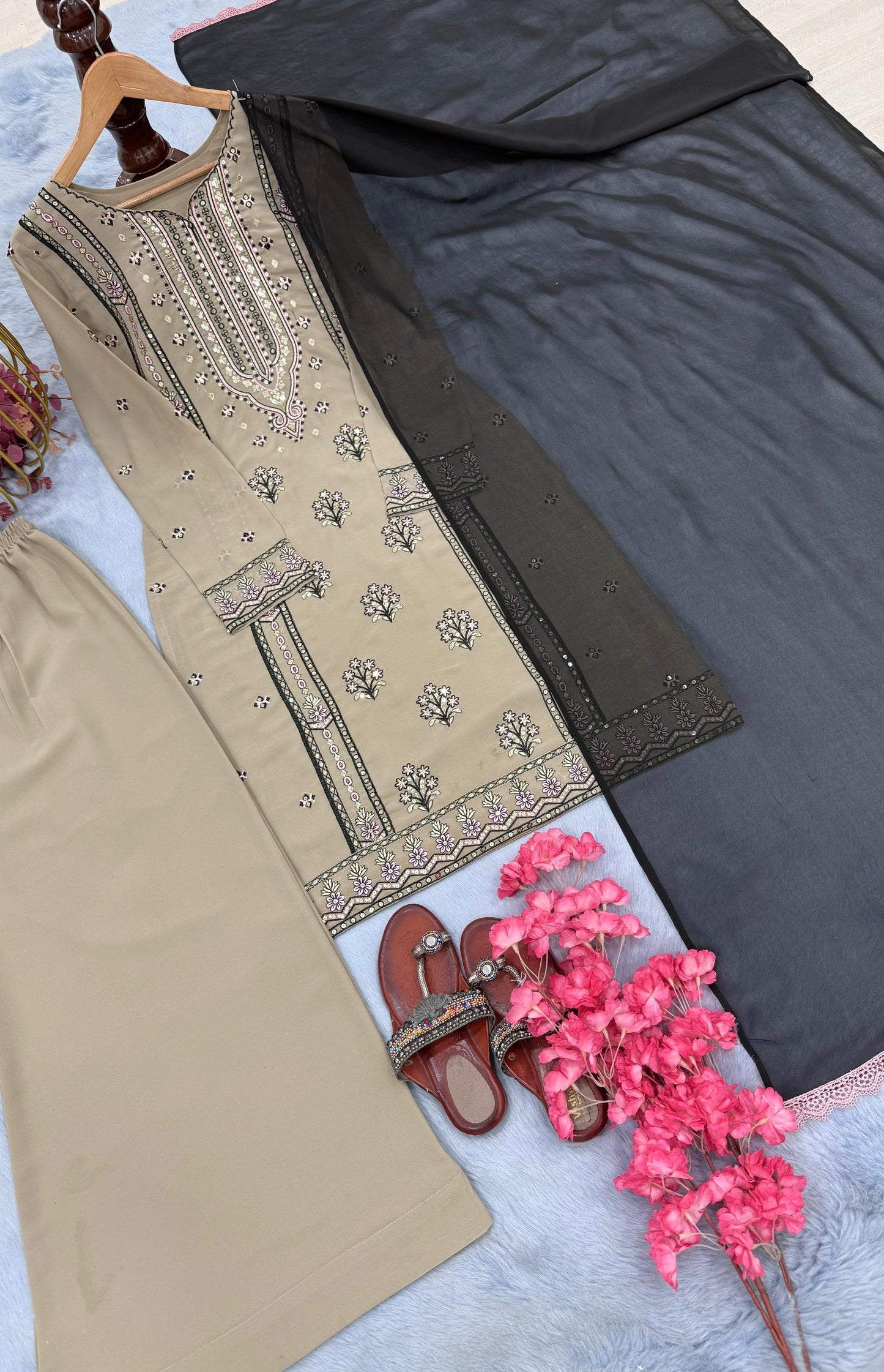 Đěsigner Party Wear Look Heavy Faux Georgette Top Plazzo &amp; Dupatta Set