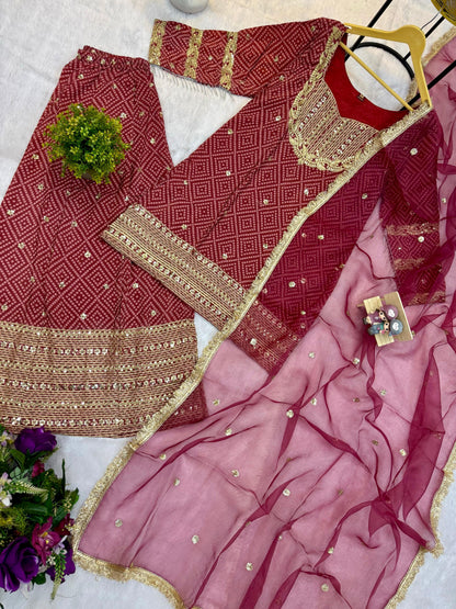 HEAVY 3 PIECES SUIT PAIR WITH EMBROIDERY WORK &amp; FANCY LACE