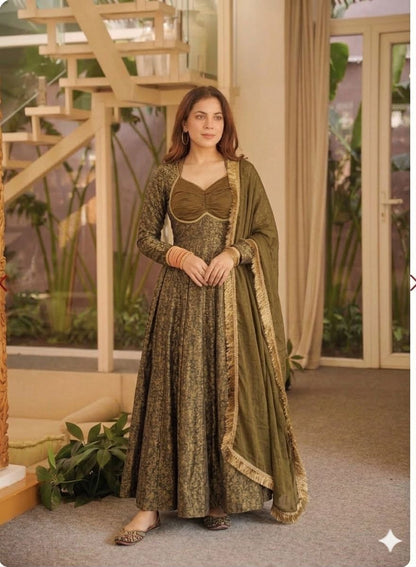 Anarkali Suit In New Fancy Style