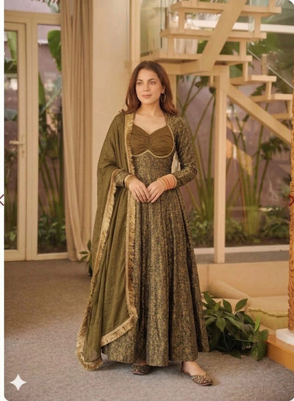 Anarkali Suit In New Fancy Style