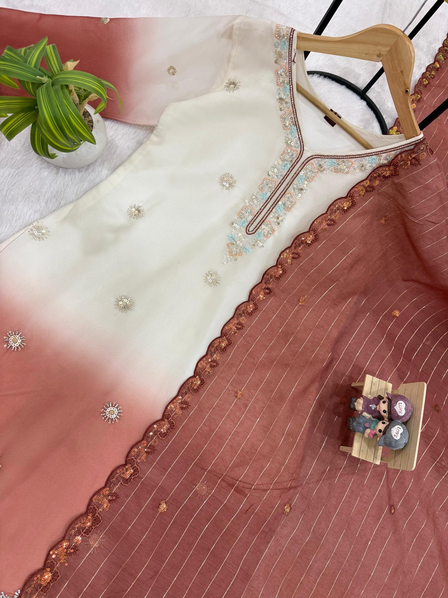 3 PIECES KURTI, PLAZZO & DUPATTA