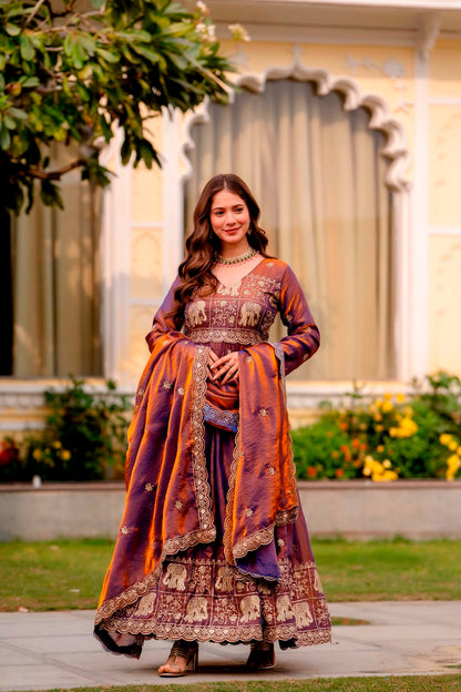 EXCLUSIVE REAL MODELING GOWN