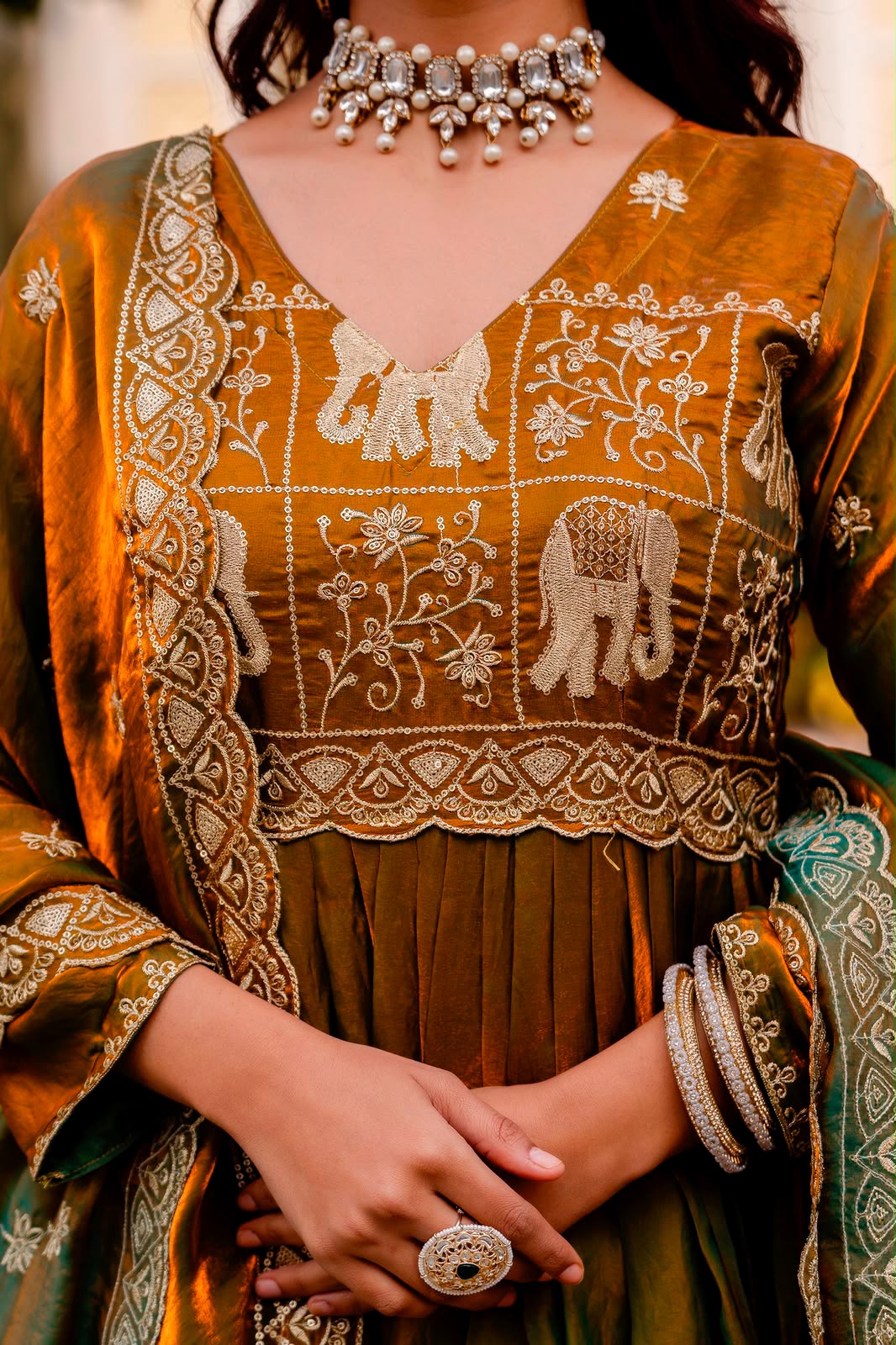 EXCLUSIVE REAL MODELING GOWN
